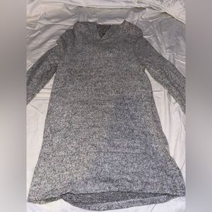 gray sweater with pockets